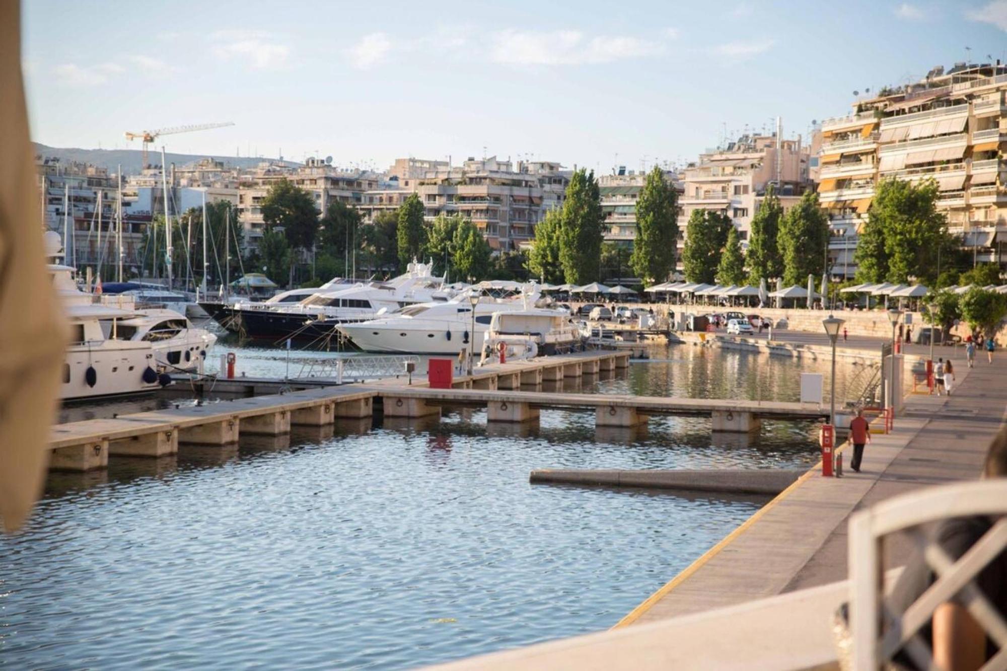 Cozy Apartment With Sea View Next To Marina Zeas El Pireo Exterior foto